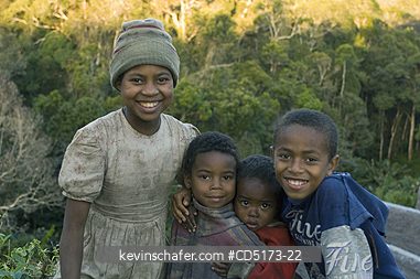 MADAGASCAR: Kids, Andasibe, Madagascar