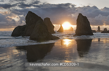 OREGON, BANDON: Sunset over Seastacks, Bandon, Oregon USA