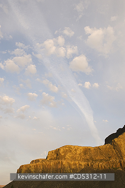 WASHINGTON, STEAMBOAT ROCK: Dawn on Columnar Basalt, Steamboat Rock State Park, Columbia River Plateau, Washington USA