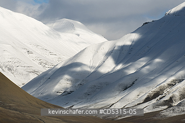 NORWAY: Autumn Snow, valley near Longyearbyen, Svalbard