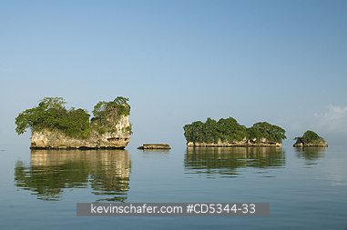 DOMINICAN REPUBLIC: Limestone islands or \\\