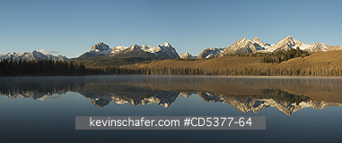 IDAHO, MOUNTAINS: Sawtooth Mountains at dawn from Little Redfish lake, Idaho