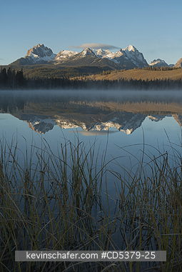 IDAHO, SCENIC: Sawtooth Range at dawn from Little Redfish lake, Idaho