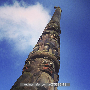 CANADA, VICTORIA: NW Coast Totem Pole, Victoria BC  (Mobile Phone)