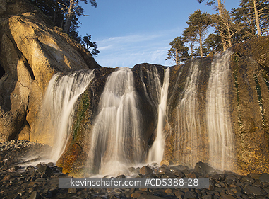 OREGON, SCENIC: Hug Point Falls, Hug Point State Park, near Cannon Beach, Oregon