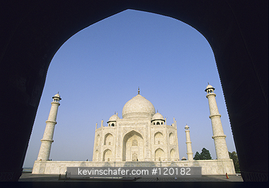 INDIA, TAJ MAHAL: India, Agra, The Taj Mahal, built in 1631-48 by Mughal Emperor Shah Jahan.