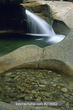 NEW HAMPSHIRE: White Mountains, Franconia Notch, The Basin, Pemigewasset River.