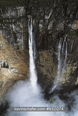 VENEZUELA, ANGEL FALLS: Highest in the world 3,212\\\